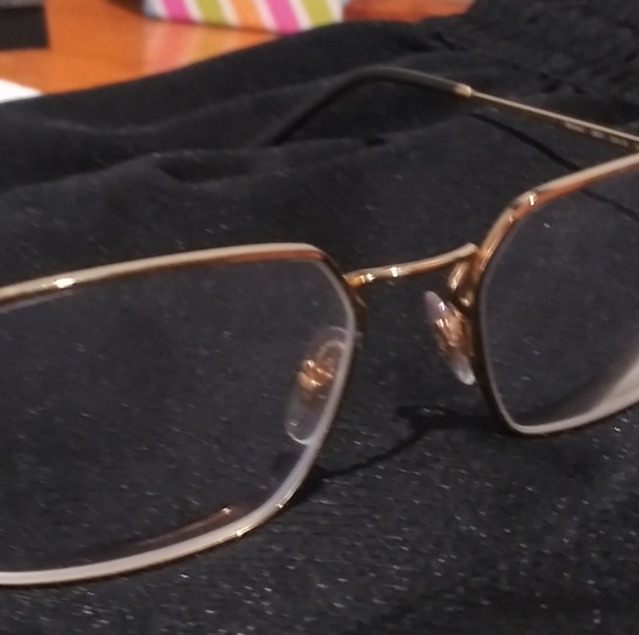 Gold Frames - Picture 2 of 4